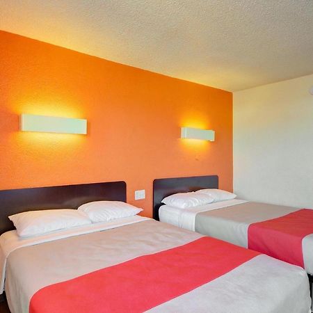 Economy Hotel Plus Оклахома Сити Екстериор снимка